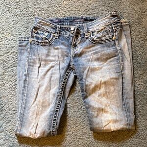 Vigoss Women's Light Blue Cropped Jeans